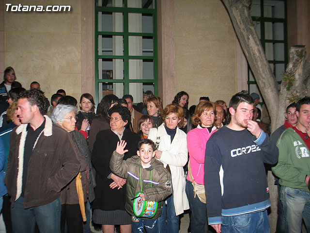 TRASLADO TRONOS QUE PROCESIONARON EN LA NOCHE DEL MARTES Y MIRCOLES SANTO - 70